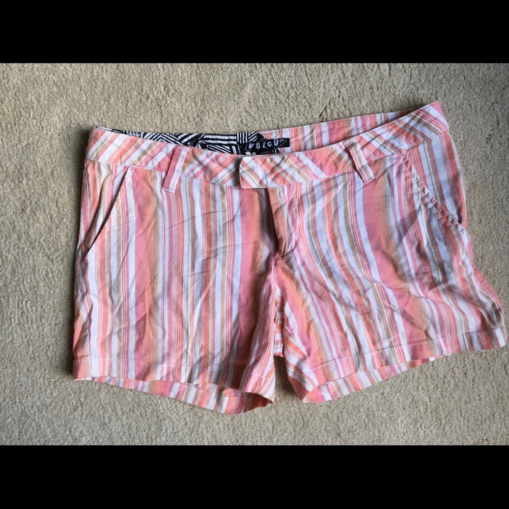 Volcom shorts size 5
